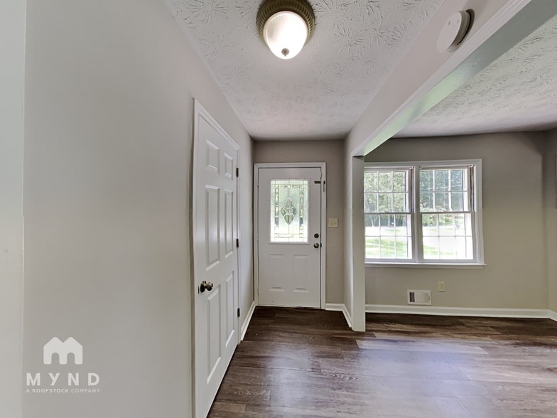 Building Photo - 1285 Coronada Dr