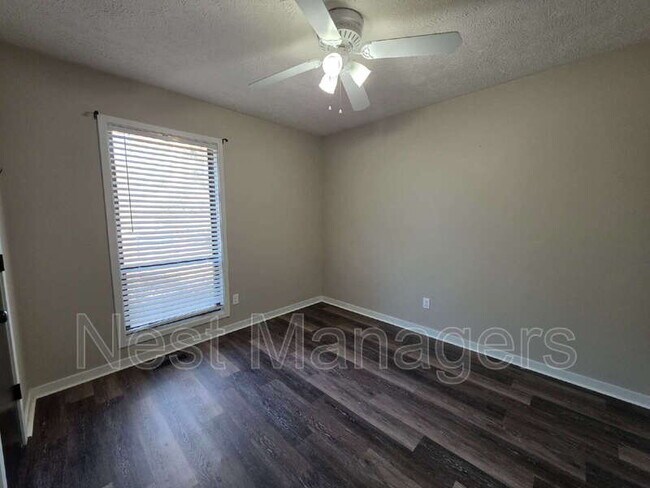Building Photo - 4491 Briton Ct