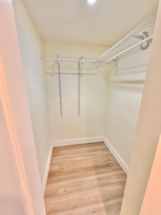 Building Photo - 1941 NE 51st Ct