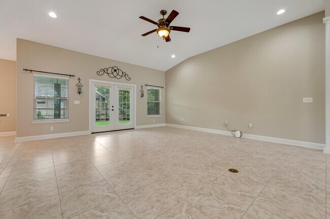 Building Photo - 117 Blossom Creek Run