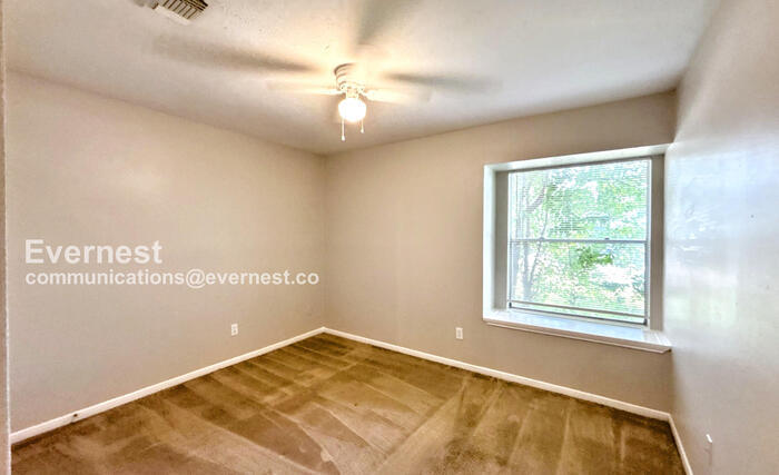 Building Photo - 19427 Bristlestar Dr