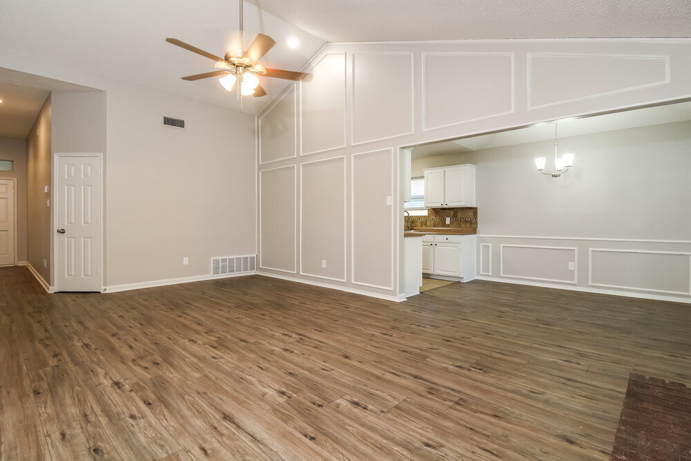 Building Photo - 9004 Willoughby Ct