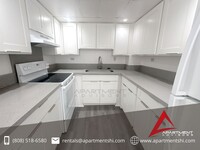 Building Photo - Modern 2-Bedroom with Stunning Honolulu Vi...