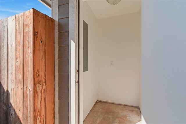 Building Photo - 802-804-804 N Broughton St