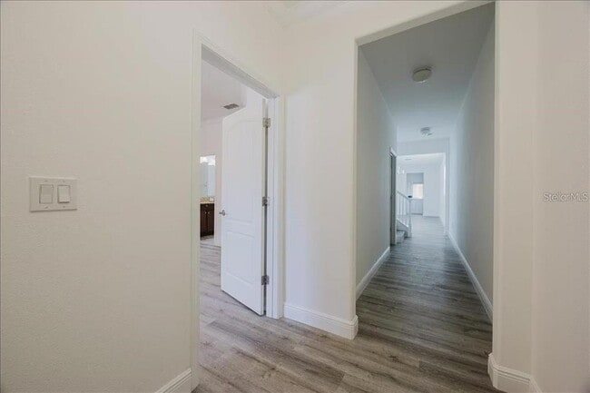 Building Photo - 7401 Ella Ln