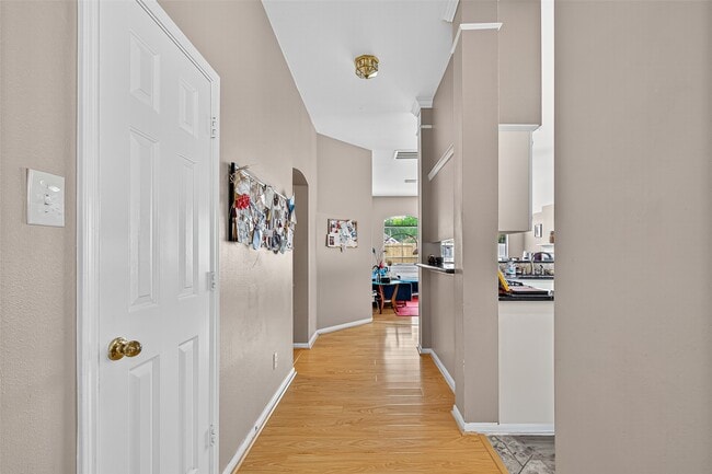 Building Photo - 14015 Loch Creek Ct