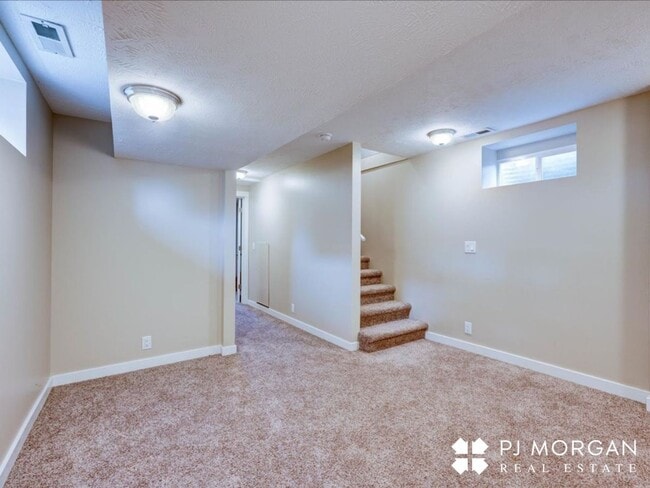 Building Photo - 4988 S 41st Ave