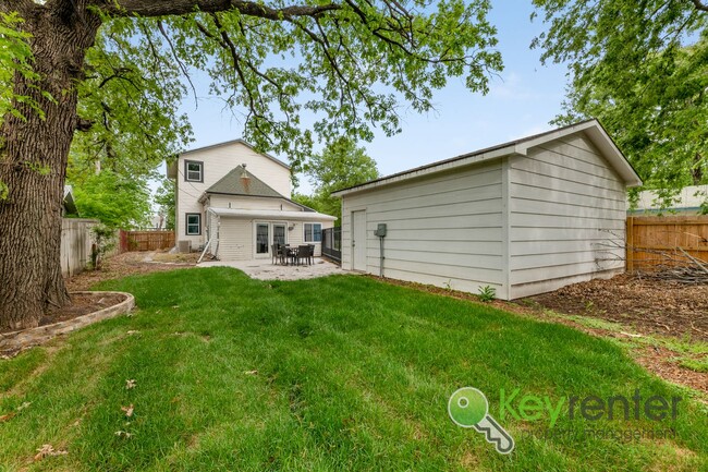 Building Photo - Delano District | Renovated 3 Bedroom 3 Ba...