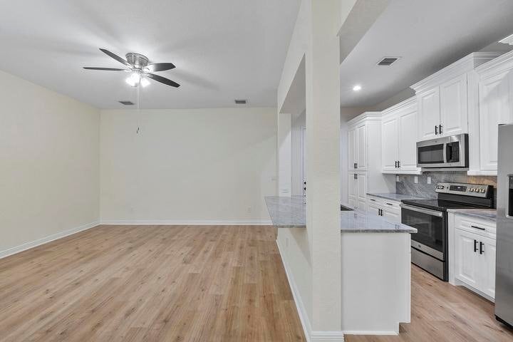 Building Photo - 8332 NW 7th Ct