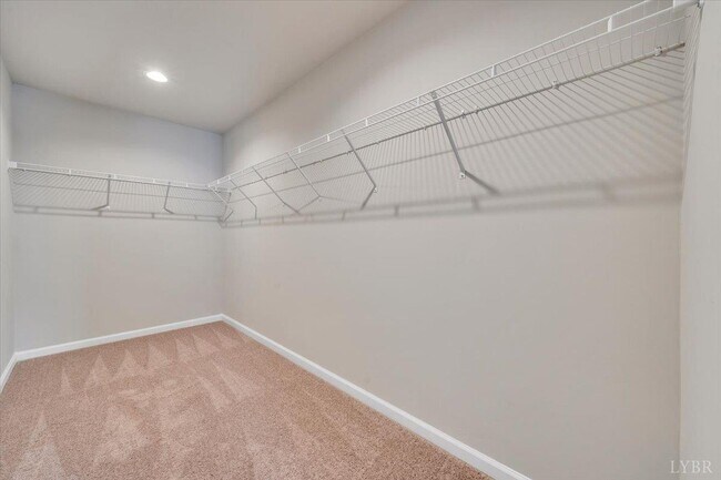 Building Photo - 1217 Lochwood Hl Dr