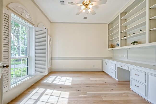 Building Photo - 13719 Ashley Run