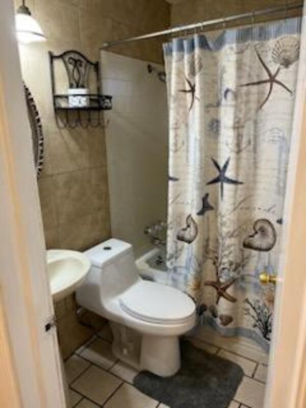 Building Photo - 1508 W Ocean View Ave