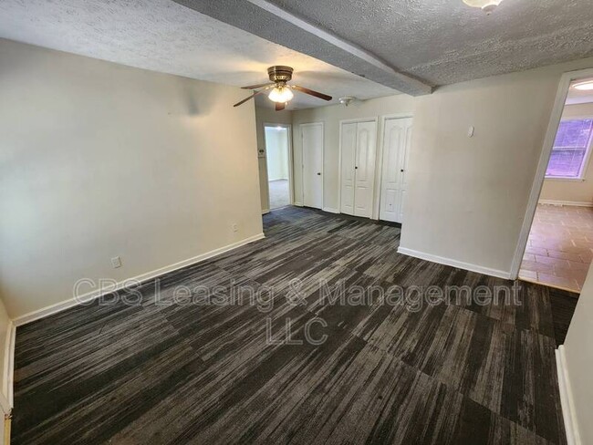 Building Photo - 803 27th Ave