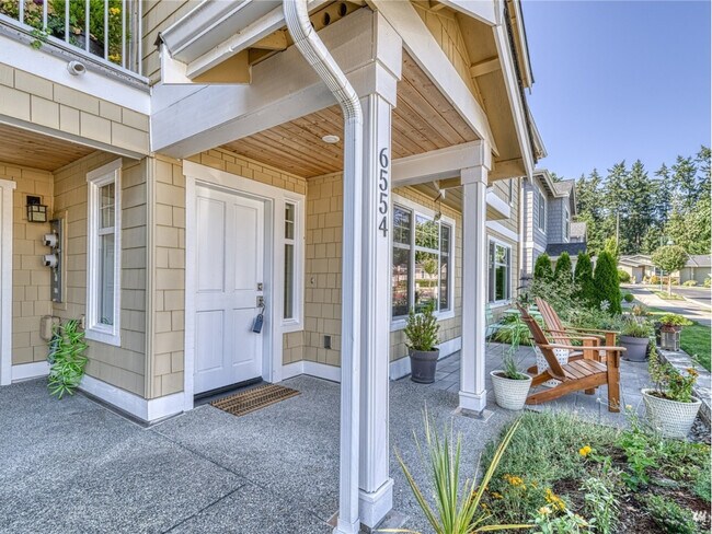 Building Photo - 6554 Hunt Highlands Loop