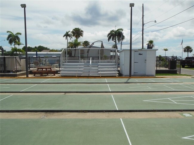 Building Photo - 2601 Gulf Dr N