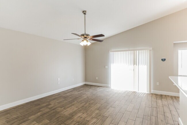 Building Photo - 22726 Sills Loop