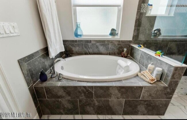 Building Photo - 34072 Lavender Parke Dr