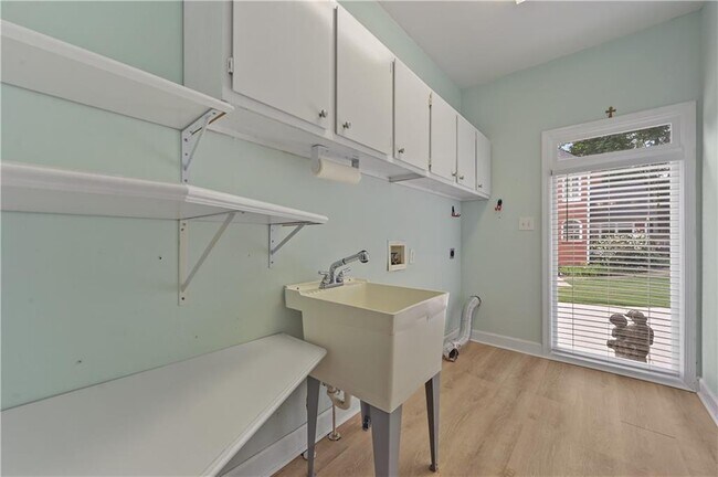 Building Photo - 1792 Bristol Farms Ct