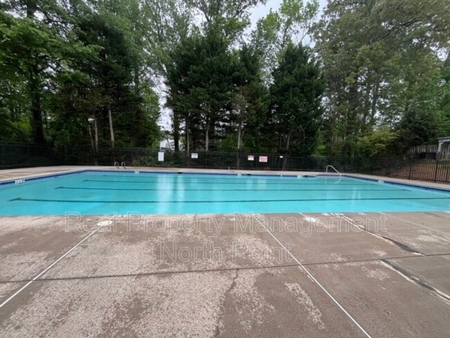 Building Photo - 155 Weatherstone Dr