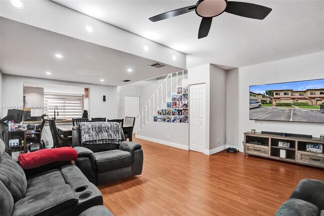 Building Photo - 4736 NW 90th Ave