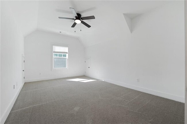 Building Photo - 2049 Chestnut Oak Trl