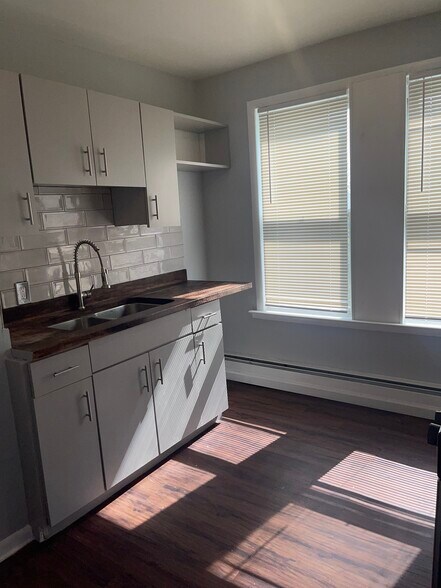 Building Photo - 3914 Maine Ave