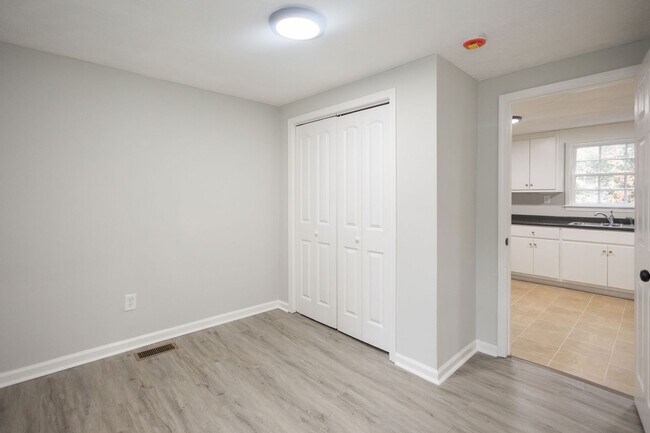 Building Photo - 2 Bedroom House for Rent in Macon, GA – THIS IS NOT A DUPLEX Near Mercer University | $800/mo