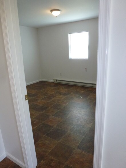 Bedroom2 - 9485 Bland St