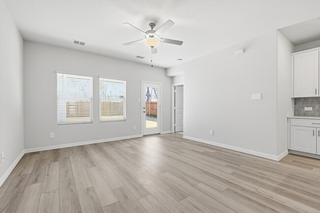 Building Photo - 5611 Chasewood Dr