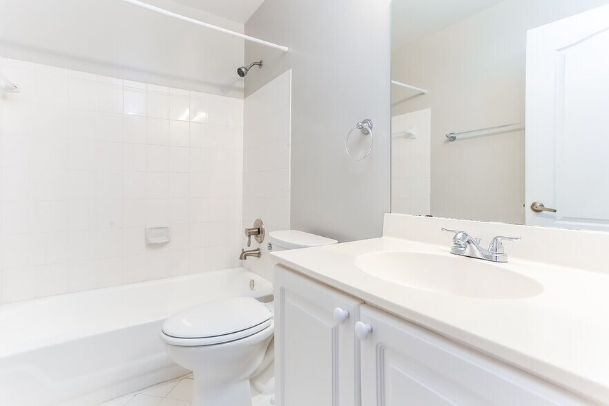 Building Photo - 1117 NW 97th Dr