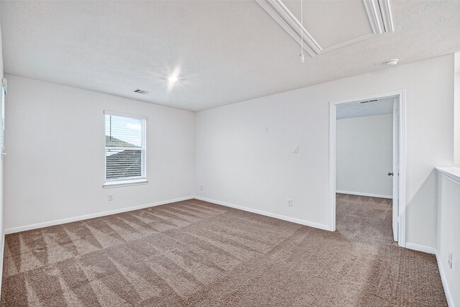 Building Photo - 15723 Autumn Chicory Dr