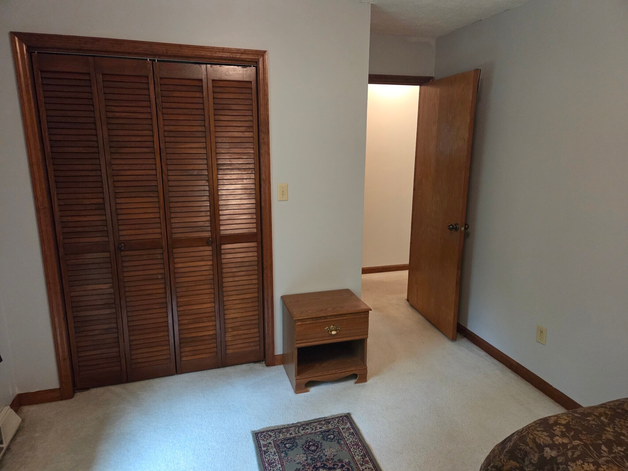2nd Bedroom - 109 Amhurst Ln