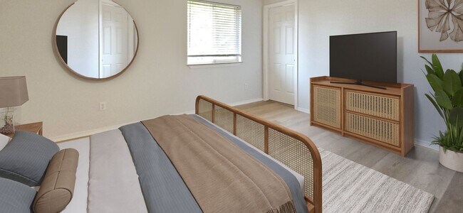 Building Photo - 4 bedroom Home on Highland Golf Course