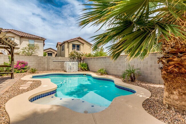 Building Photo - House with Private Pool in Spectrum at Val...