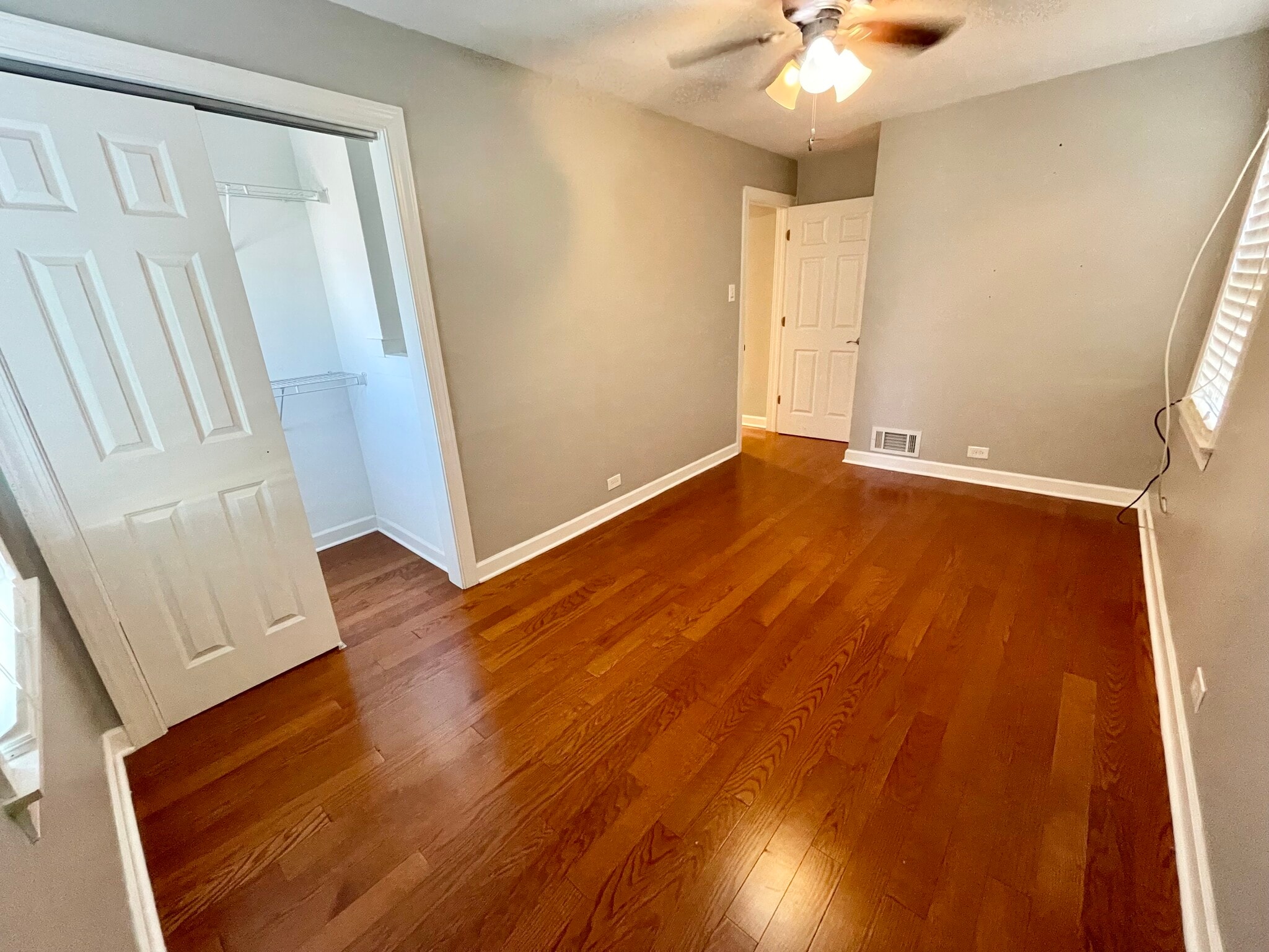 Building Photo - 5755 S Meade Ave