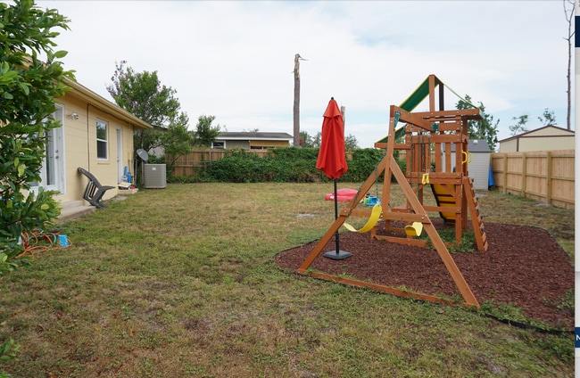 Building Photo - 1011 Cornell Dr