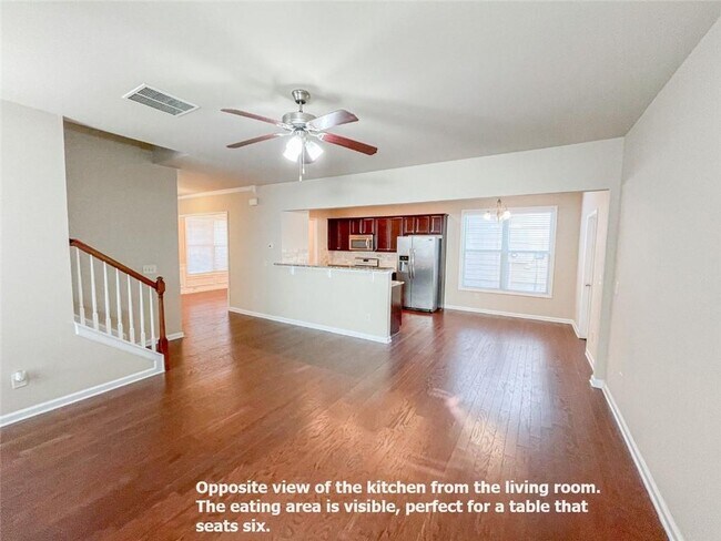 Building Photo - 328 Privet Cir
