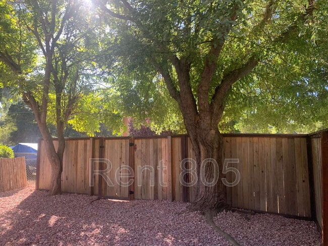 Building Photo - 9128 Nye Rd