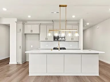 Building Photo - 729 Tower Rd