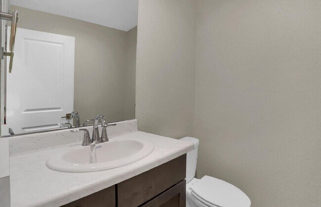 Building Photo - 3792 Venice Grove