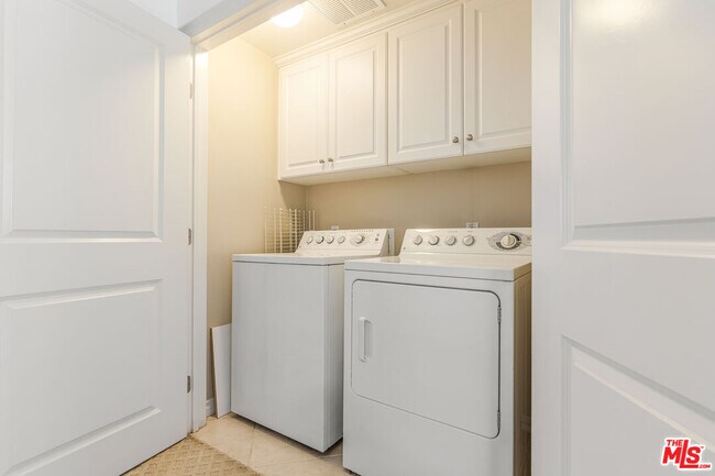 Building Photo - 13031 Villosa Pl