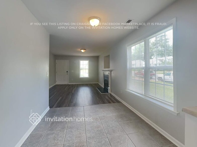 Building Photo - 101 Blackthorne Ct