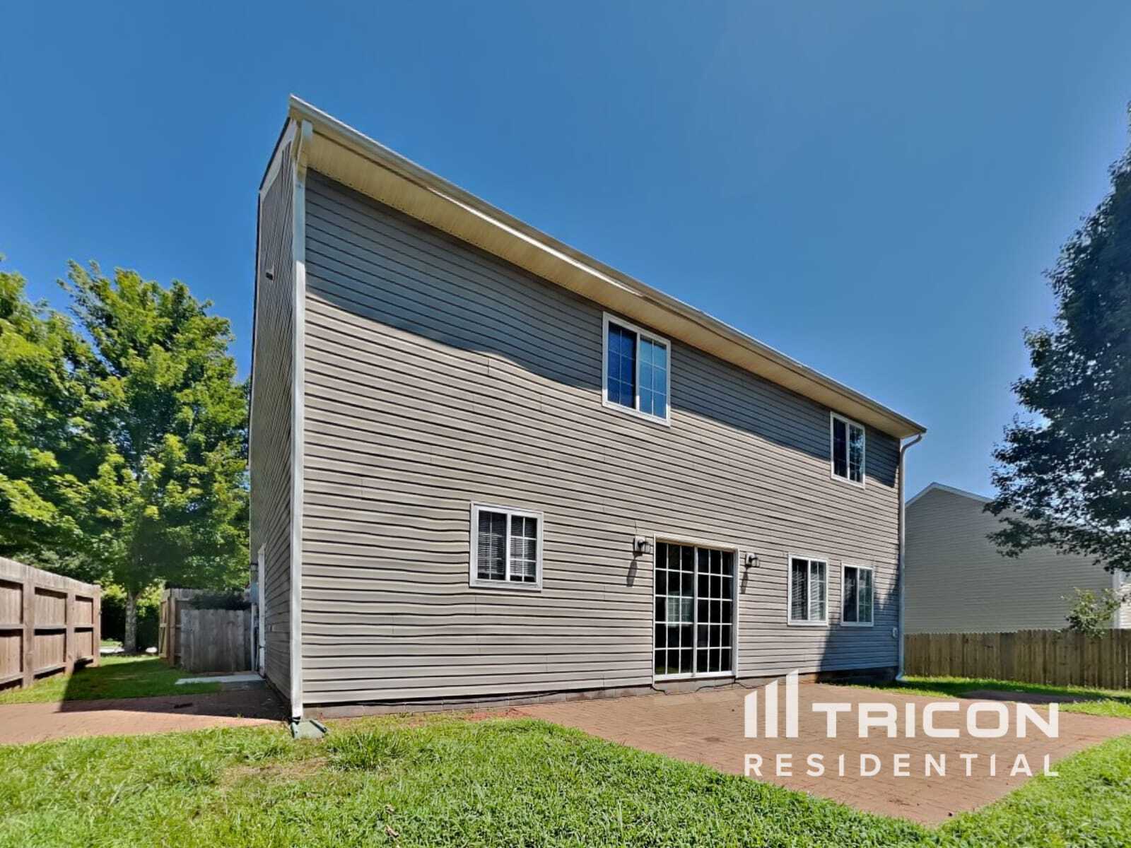 Building Photo - 5705 Waterpoint Dr