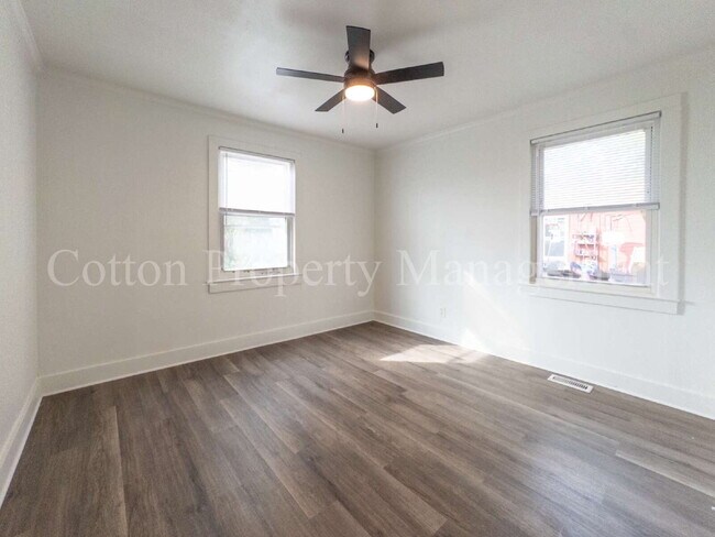 Building Photo - 417 N 13th St