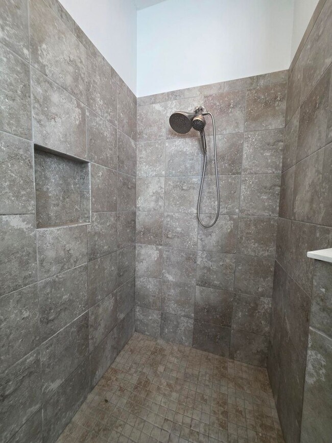 Building Photo - Gorgeous 4-Bedroom, 3-Bathroom Home in Providence