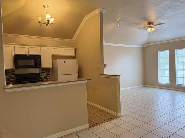 Building Photo - 405 Amber Ln