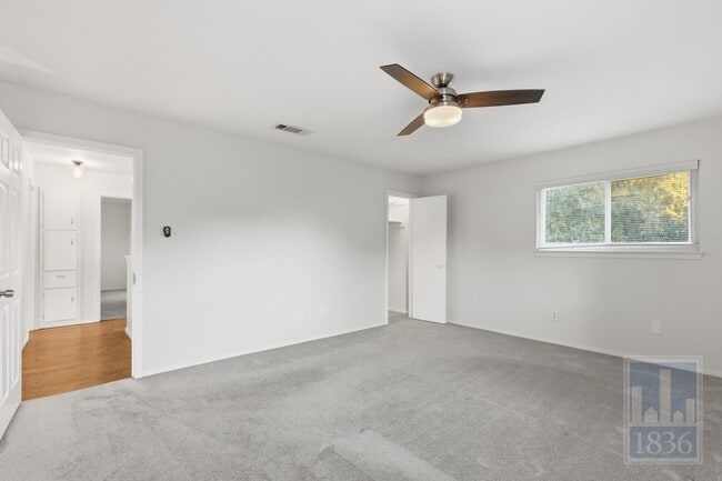 Building Photo - 7508 Elderberry Dr