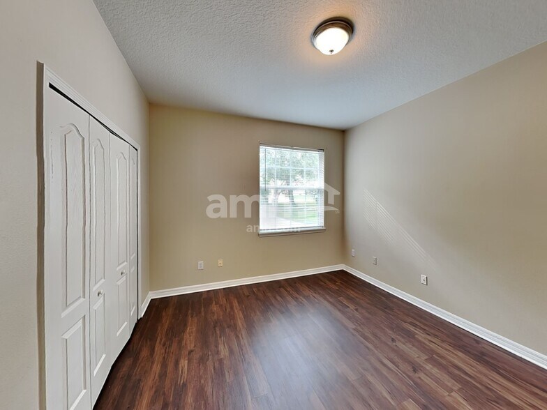 Building Photo - 526 Azalea Bloom Dr