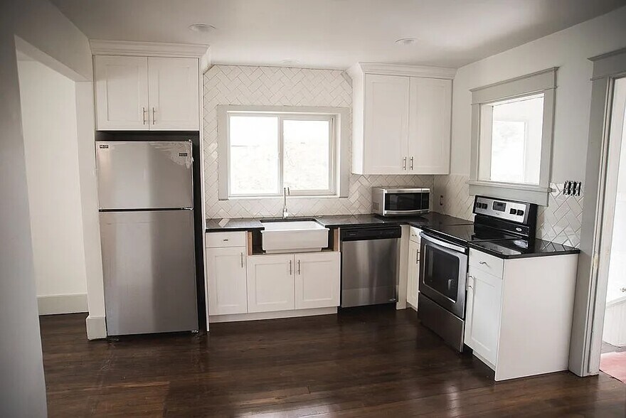 Building Photo - 144 S 500 W