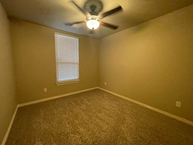 Building Photo - Deer Creek Schools